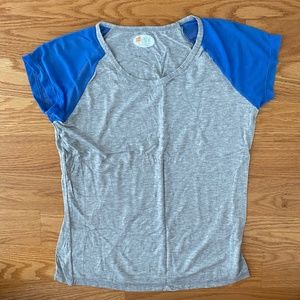 Spunkwear Women's NWOT Short Sleeve Top With Mesh Sleeves (M)